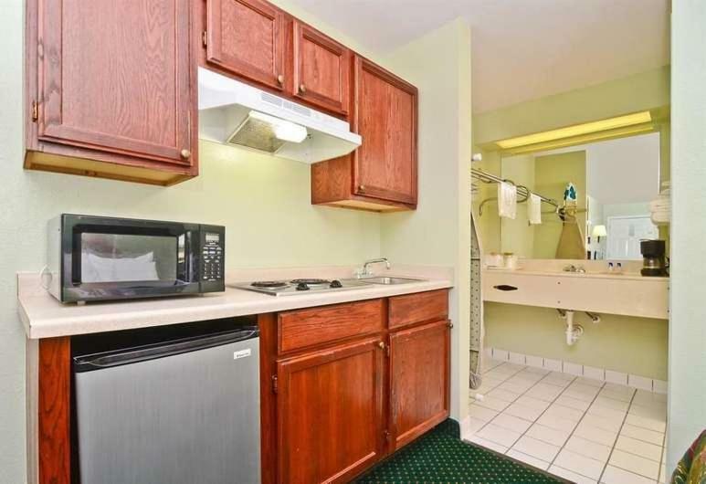 Pine Point Inn & Suites Smithville Εξωτερικό φωτογραφία