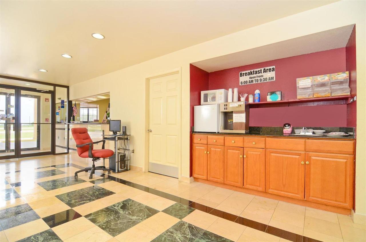 Pine Point Inn & Suites Smithville Εξωτερικό φωτογραφία